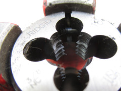 Ridgid 00-R-B / 00-RB, 3/8&Prime; Ratchet Bolt Threader Die Head