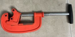 Heavy-Duty Pipe Cutter for 1-3 Inch Diameter &ndash; Perfect for Construction Tasks