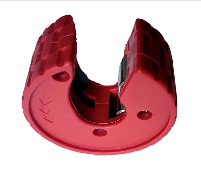 Pittsburgh 1/2&Prime; tubing cutter.new open box