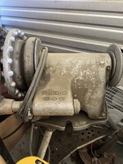 RIDGID 300 Pipe Threading Machine /Stand & Vise No Cutter No reamer Works great!