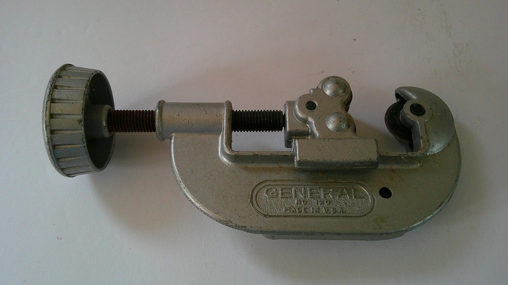 General Tools No. 120 Metal Pipe, Tubing & Conduit Cutter & Deburring Tool