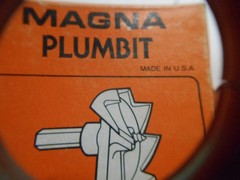 MAGNA PLUMBIT(2)1-1/8 Hole cutter for 3/4&Prime; Pipe & Extender