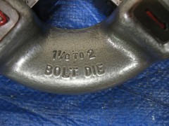 Ridgid 500B Bolt Die Head, 1-1/8 to 2 Inch Capacity w 1-1/4 x 7 Dies