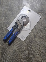 🛠️ Kobalt Plastic Tubing & PEX Cutter 2146971