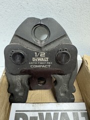 Dewalt DCE215034 , 3/4&Prime; Compact PEX F1807 Press Jaw