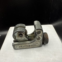 RIDGID 32985 #104 Close Quarters Tubing Cutter 3/16&Prime; to 15/16&Prime; Vintage