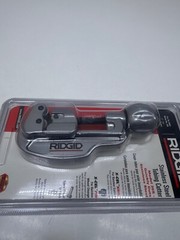 RIDGID Cat.No 29963 Model No.35S Stainless Steel Tubing Cutter
