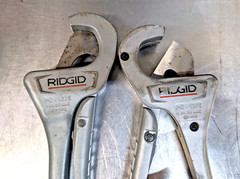 Lot of 2 Ridgid PC-1375 Plastic Pipe & Tubing Cutter Tool, OD Max 1-3/8&Prime; / 35mm
