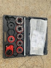 RIDGID Die Head Pipe Threader Set with Die Heads, Pipe Dies, and Handle Included