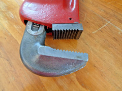 SUPER EGO Pipe Cutter 1/8&Prime; to 2&Prime; Pipe and SUPER EGO 18&Prime; Pipe Wrench