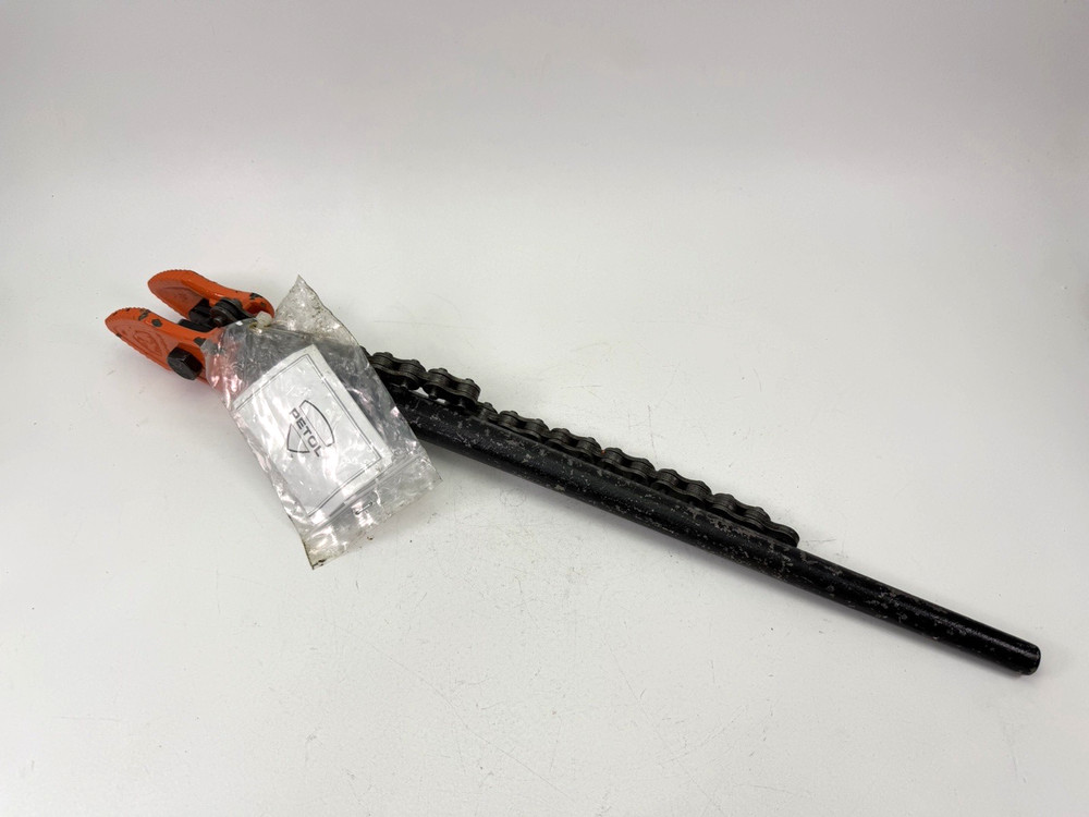Petol-Titan C12-P Single Jaw Chain Tongs L(22.94&Prime;) D(.75&Prime;) G(2.25&Prime;) Max 3.5&Prime;