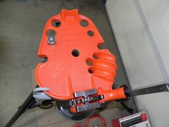 RIDGID 700 PIPE THREADER 115V, 12R set 1/2&Prime;- 2&Prime;,case, Stand, oiler Refurbished
