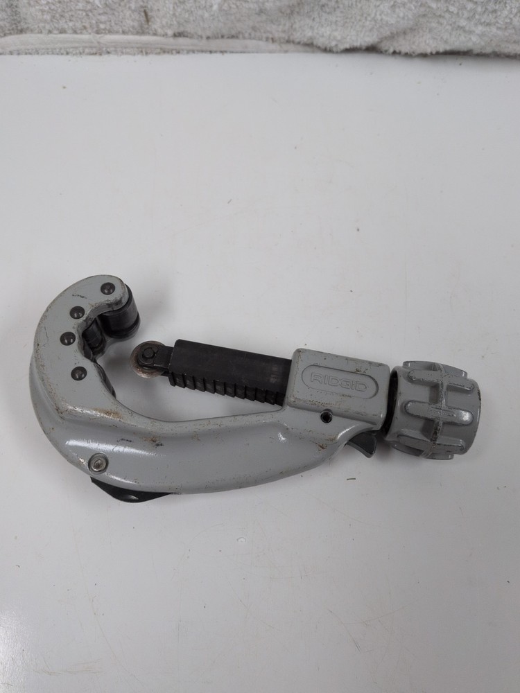 Ridgid No. 205 Quick Opening Acting Pipe Cutter 1/4&Prime;-2 3/8&Prime; OD Made In USA