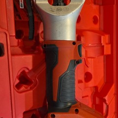Milwaukee M18 6877-20 Press Tool w/ Red Hard Case for Copper/PEX, MPN M18
