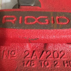 RIDGID No. 2A/202 Screw Feed Heavy Duty Pipe Cutter, 1/8 in to 2 in