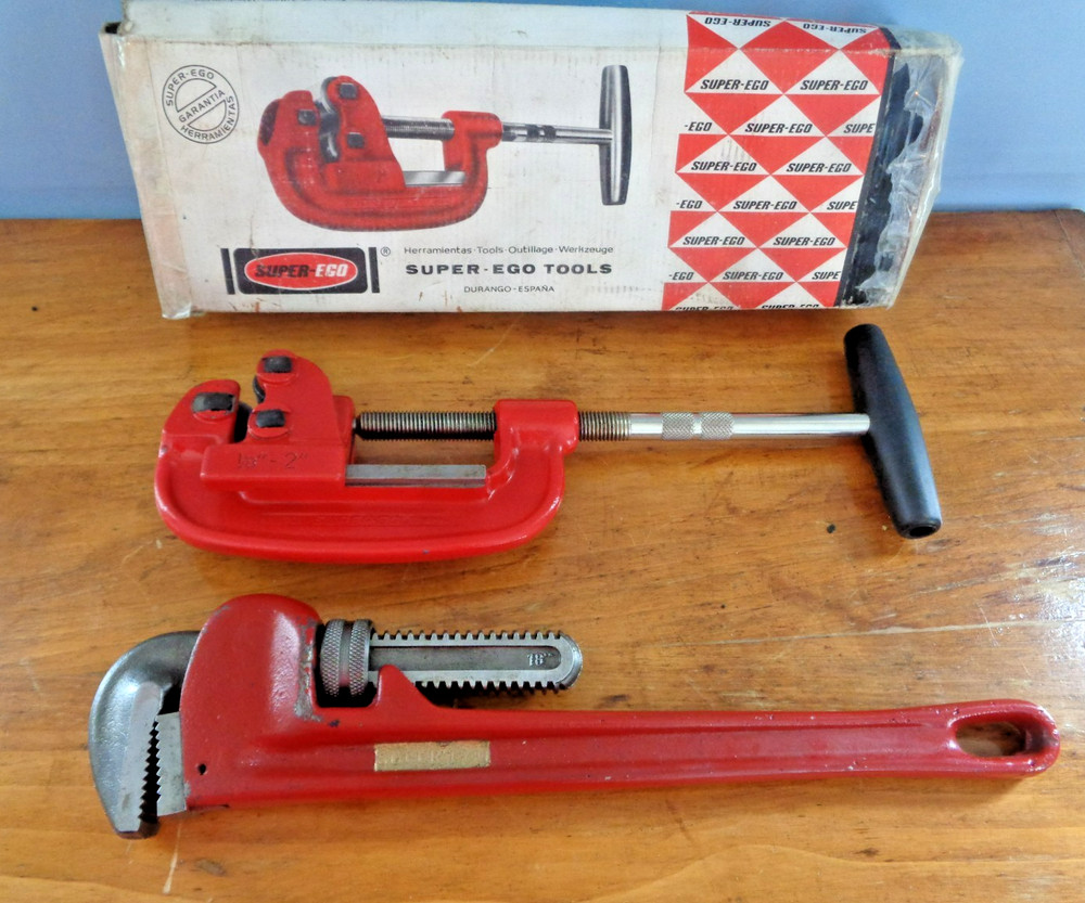SUPER EGO Pipe Cutter 1/8&Prime; to 2&Prime; Pipe and SUPER EGO 18&Prime; Pipe Wrench