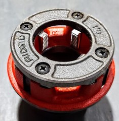 Reconditioned RIDGID&reg; 37410 12-R Style Die Head 1-1/2&Prime; NPT Alloy RH