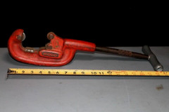Rigid 2A/202 Heavy Duty No. 1-2 Pipe Cutter Tool 1/8 in To 2 in