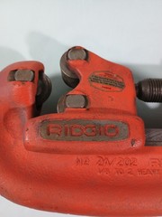 Rigid 2A/202 Heavy Duty No. 1-2 Pipe Cutter Tool 1/8 in To 2 in