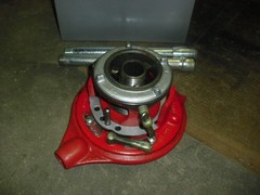 New RIDGID Model No. 65R Ratchet Pipe Threader 1&Prime;-2&Prime; w/ 24&Prime; Handle