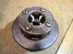 Ridgid 12R 1/2&Prime; Die Head Ratchet Hand Pipe Threader 700 Power Drive