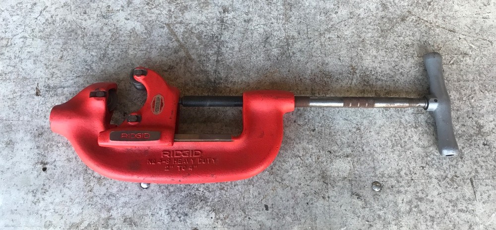 Ridgid 4-S 2 to 4 inch Pipe Cutter. Works Great. #4 Nice!!