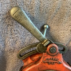 RIDGID&hellip;E-660&hellip;UNIVERSAL DIE HEAD&hellip;w/ 5/8&rdquo;-11 UNC Dies&hellip;.GOOD SHAPE