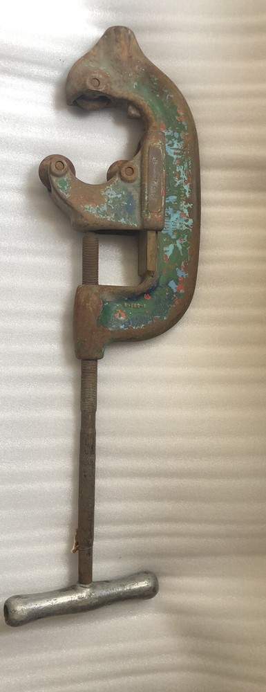 Vintage Pipe Cutter The ridge Tool Co 2&rdquo; To 4&rdquo; 11 Lbs Weight Rigid Heavy Duty
