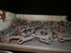 Toledo-Beaver Tools 1/2 HP Pipe Threader Model SOM with 10 various Die Heads