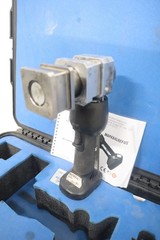 Klauke Reflok TuffLok MAPAX4L Battery Operated Axial Press Tool w/Jaws & Case
