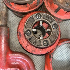 RIDGID 12-R 3/4&Prime;, 1&Prime;, 1 1/4 NPT Dies Ratchet Threader Set Ridgid Pipe Cutter