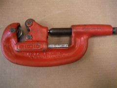 Ridgid 700 Pipe Threader With 9 Dies 1/8&Prime;-2&Prime; Pipe Cutter+12R Ratchet Head *FC10