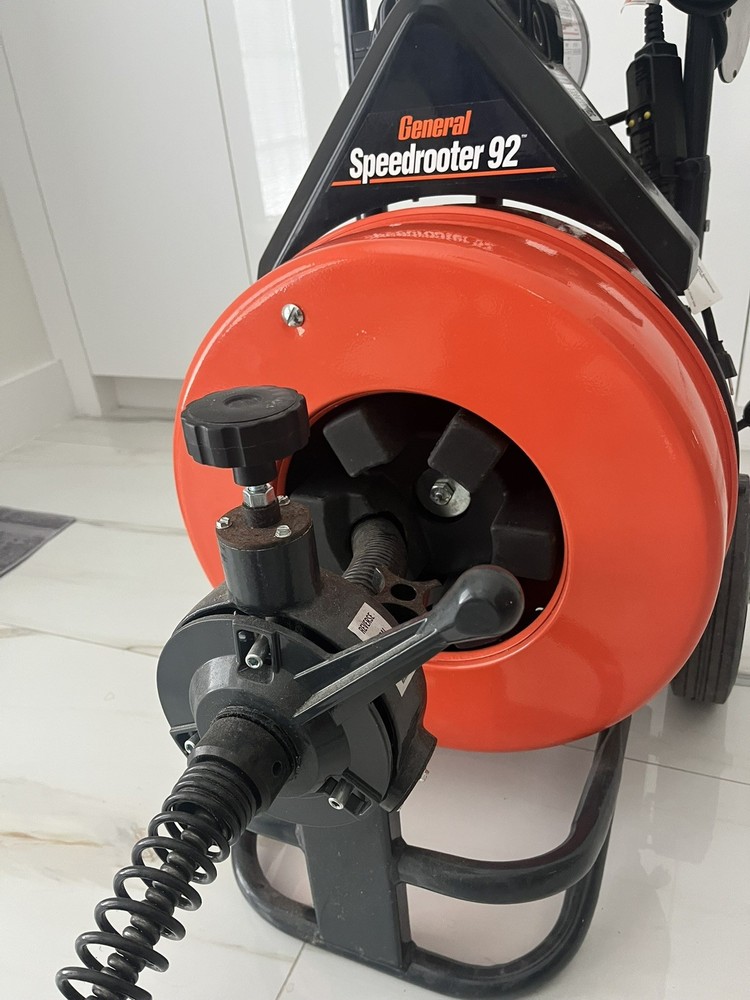 General Wire Speedrooter 92 Sewer Cleaning Machine W/2 Cables & Cutter Set!