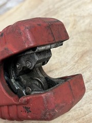 Milwaukee 2471-20 M12 Cordless Copper Tubing Cutter &ndash; FOR PARTS OR REPAIR