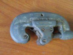 VINTAGE THE RIDGE TOOL CO. RIDGID NO. 00 3/16 TO 1 1/8&Prime; O.D PIPE CUTTER
