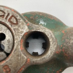 Ridgid 33-B 3 Way Manual Bolt Die Pipe Threader 1/2-13, 5/8-11, 3/8-16 dies