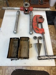 Ridgid No. 30-A 3-Way Pipe Threader 1/2&Prime; x 3/4&Prime; x 3/8&Prime; + NYE Cutter&Chicago Ream