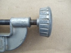 General Tools No.120 Screw Metal Pipe Tubing Conduit Cutter 1/8&Prime; to 1-1/8&Prime; O.D.