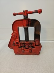 Vintage Pipe Vise Stand Yoke Tools No. B Y 3 THE RIDGE TOOLS ELIRIA Ohio USA