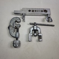 IMPERIAL EASTMAN FLARING TOOL 195-FC 3/16&Prime;-5/8&Prime; & RIGID NO 10 LINE PIPE CUTTER
