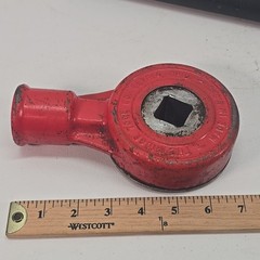 Ridgid D223 1&Prime; Square Drive Pipe Threader Ratchet Wrench with Long 28&Prime; Handle