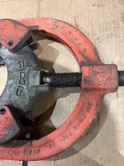 Ridgid 466 4-6&Prime; Pipe Cutter Wrap Around Hinged 4 Wheel black pipe