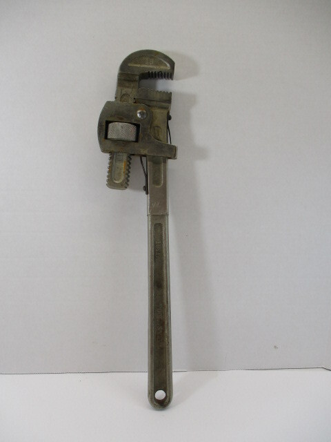 DUNLAP Tools 18&Prime; PIPE WRENCH Made of TOOL STEEL Drop Forged in USA Bright EC