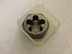 Interstate 2pk 1/2-14 NPT x 1-5/8&Prime; Hex Carbon Steel Hex Pipe Die 365-0021