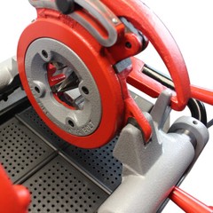 1/2 to 2&Prime; Universal Electric Pipe Threaded Threading Machine Speed Grip Chuck
