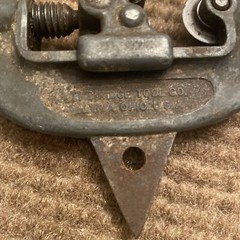 ridge tool co vintage pipe cutter no 00 1/8- 1&rdquo;