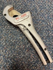 Ridgid PC-1375 plastic pipe & tubing cutter, used, good condition