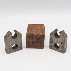 Armstrong Bros. Adjustable Dies for Pipe No.2 Size 3/8&Prime;