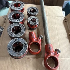 Ridgid 00-R Pipe Threader 1/2 3/4(4) 1 Inch And (2) Holders Handle Made In USA