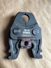 DeWalt 3/4&Prime; Compact Viega Pureflow Press Jaw Tool DCE216034
